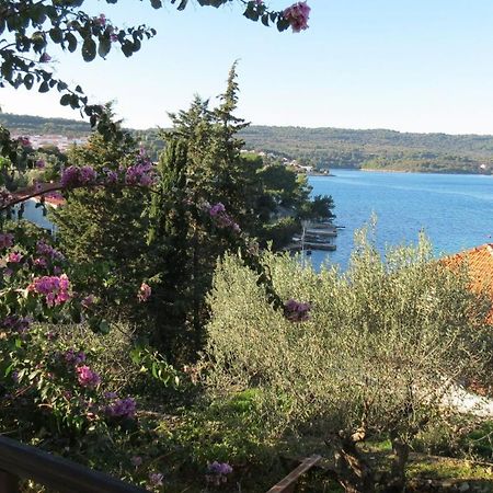 Apartments Janja - Terrace Sea View Nečujam Buitenkant foto